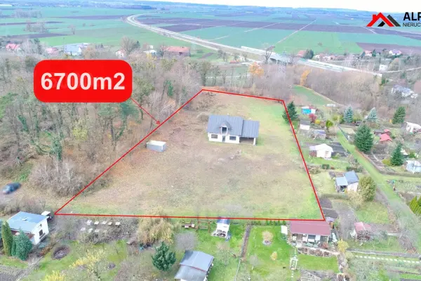 pomorskie, kwidzyński, Kwidzyn, Duża działka z domem w stanie otwartym