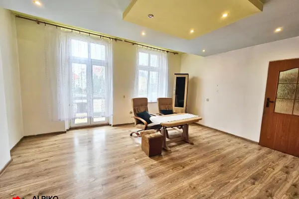 pomorskie, kwidzyński, Kwidzyn, Duże mieszkanie w kamienicy